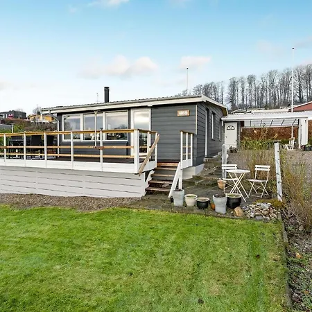 Holiday home Stunning In With House Sea View